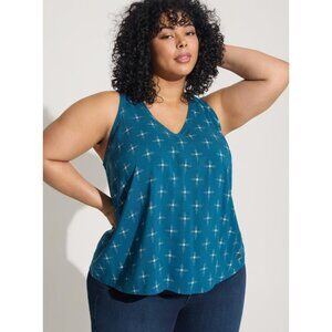 NWT Torrid Challis Stitch Detail Tank